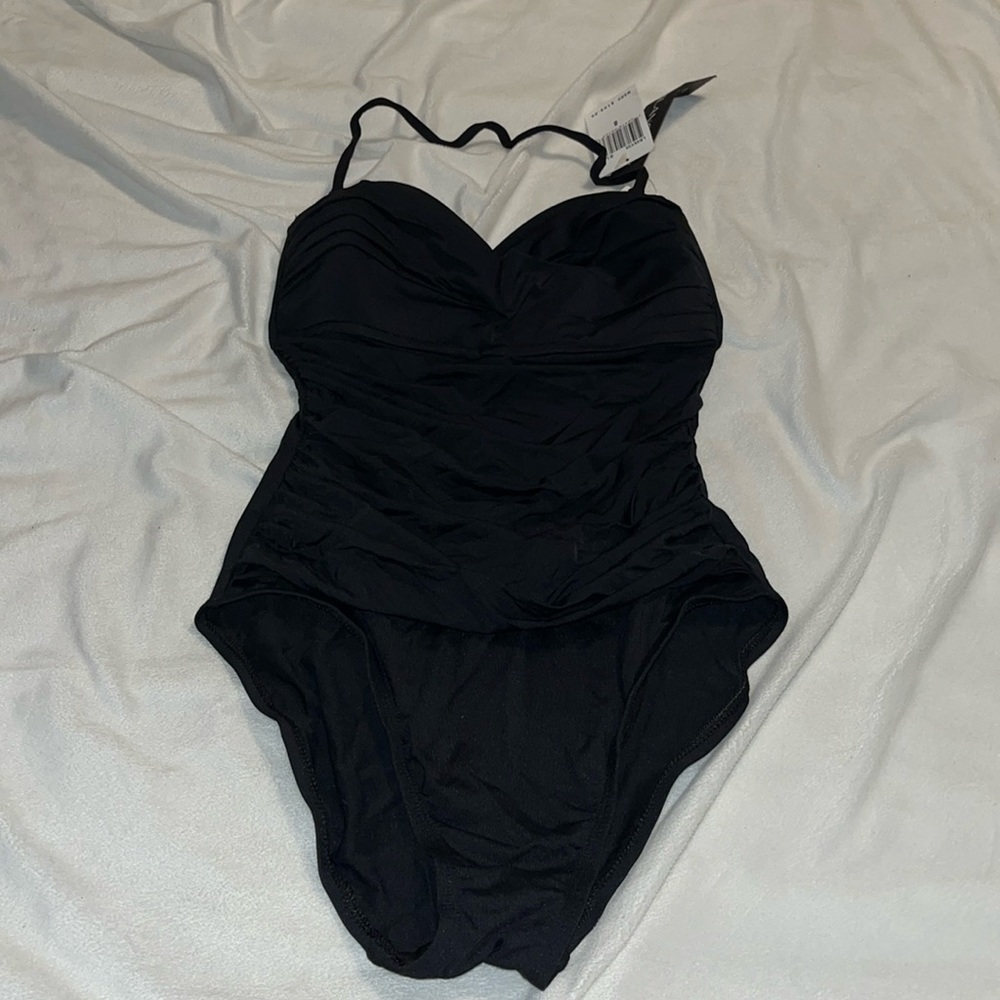 NWT size 8 la Blanca black one piece swimsuit
